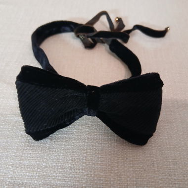 Alexandre de Paris Bow Hair Accessory Velvet