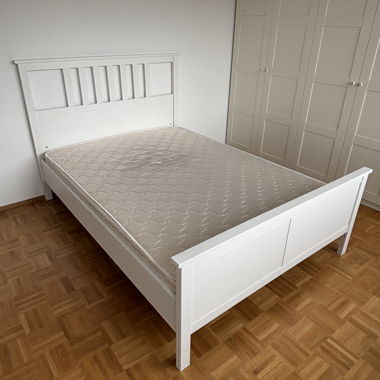 Ikea Bett (inkl. Matraze und Lattenrost)