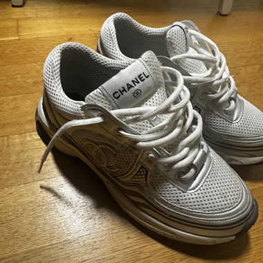 Chanel runners weiss Silber