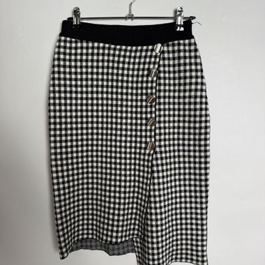 Gingham knit skirt