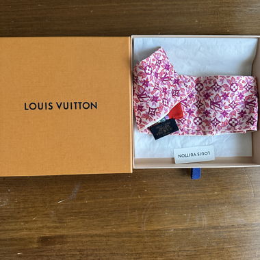 Louis Vuitton Seidentuch Rosa