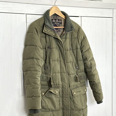 Barbour Daunenmantel grün