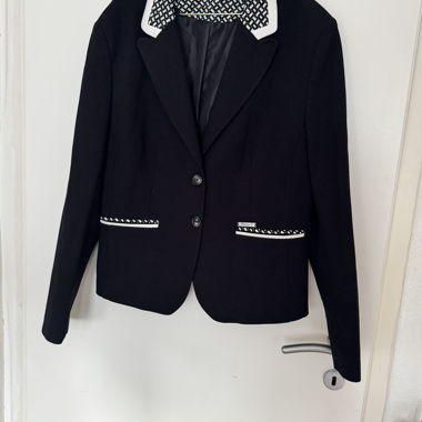Women’s Black Blazer