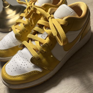 Air Jordan 1 Low "Pollen" sneakers