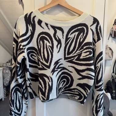 Cropped Y2k pullover