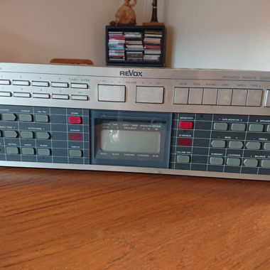 Revox B285 – Receiver / amplificateur Hi-Fi suiss