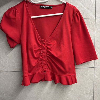 Haut rouge pour femme de Fashion Union