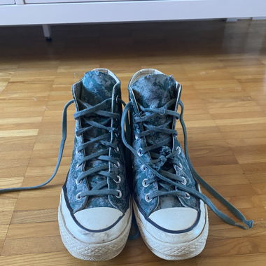 Grüne Converse