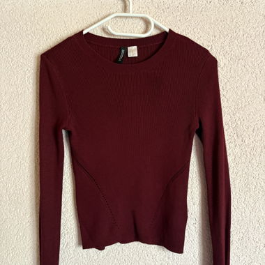 Bordeaux-Pullover