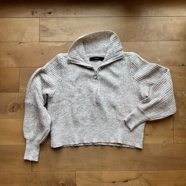 beiger Strickpullover mit Quarter zip