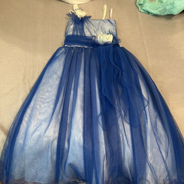 Abito blu per bambini in tulle per eventi