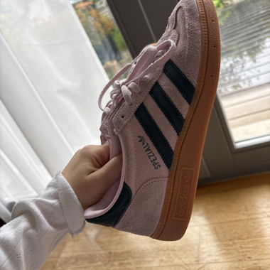 Rosa Adidas Spezial Schuhe