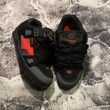 Globe sabre shoes 