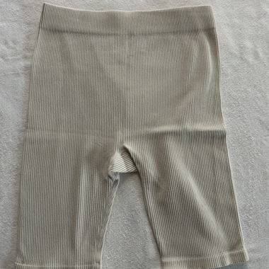 Ribbed cycling shorts