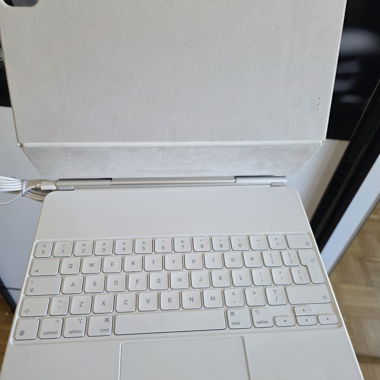 Apple Magic Keyboard für iPad 11" (Modell A2480) 