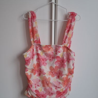 Top floreale estivo / top