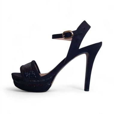 Sandales en daim noir. Taille 38 EUR, 39 CH