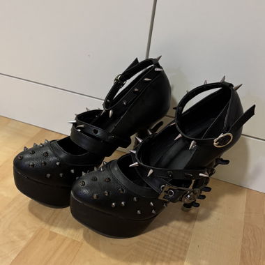 Gothic Show Story High Heels with Spikes