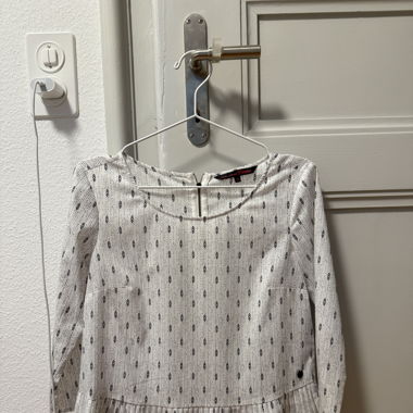 Weisse Bluse