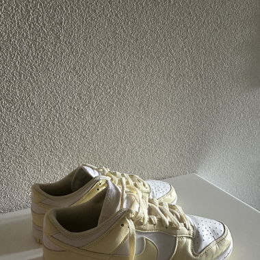 Nike Dunks Gelb
