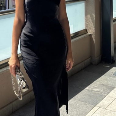 Robe noire nuisette
