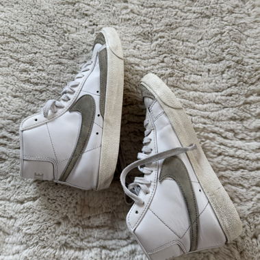 Sneakers Nike alte