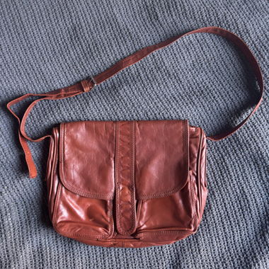light brown vintage leather bag