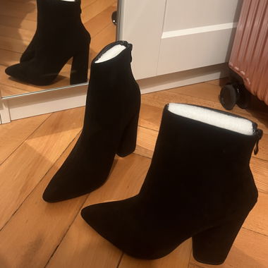 FashionNova boots