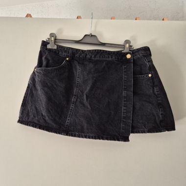 Jupe-short en jean noire ZARA