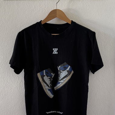 sneakers culture graphic-tee