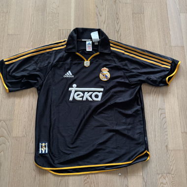 Original ! Maillot vintage du Real Madrid