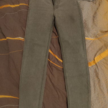 Basic High-Waisted Skinny Jeans