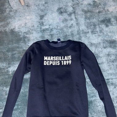 Pull bleu 