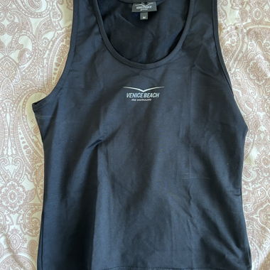 Sports sleeveless top 