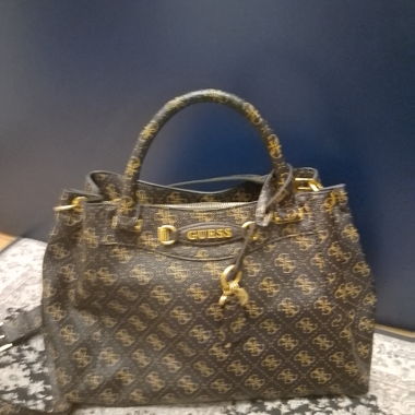 Sac à main Guess monogramme