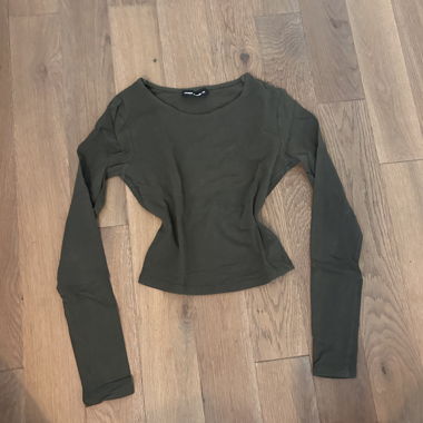 T-shirt à manches longues olive de Tally Weijl