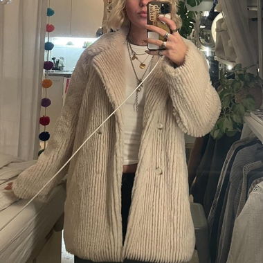 Manteau en fausse fourrure