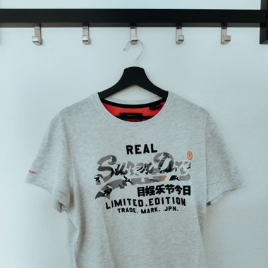 Graues/Weisses T-Shirt 