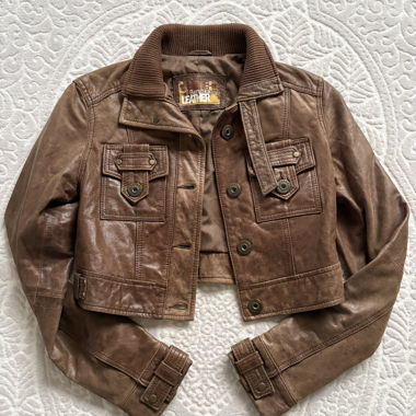 Veste en cuir marron vintage Y2K