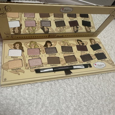 theBalm Nude'tude Palette