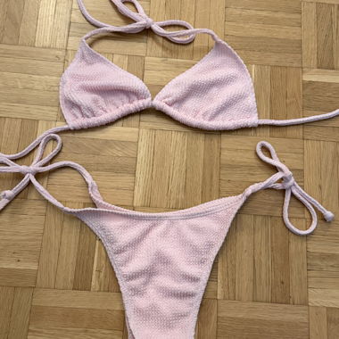 Bikini in Nero e Rosa