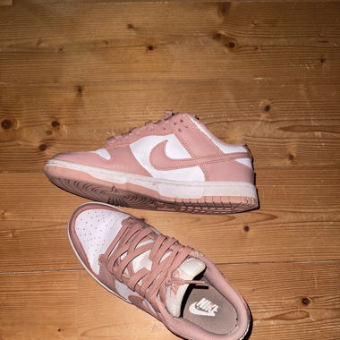 Nike dunk low
