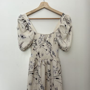 H&M Kleid mit Blumen