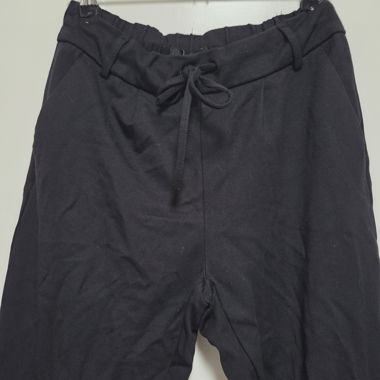 Lässige schwarze Hose