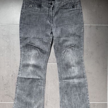 Jean évasé gris vintage des années 2000