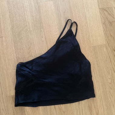 Bershka schwarzes Croptop XS