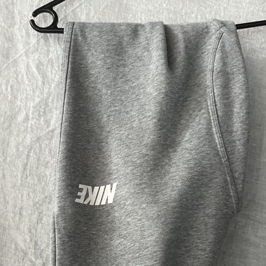 graue NIKE Trainerhose warm
