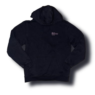 Hoodie nero con testo "skrrt"