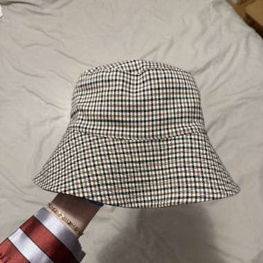 reversible bucket hat
