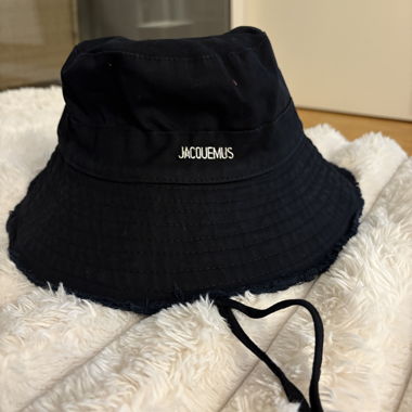 Jacquemus Bob schwarz